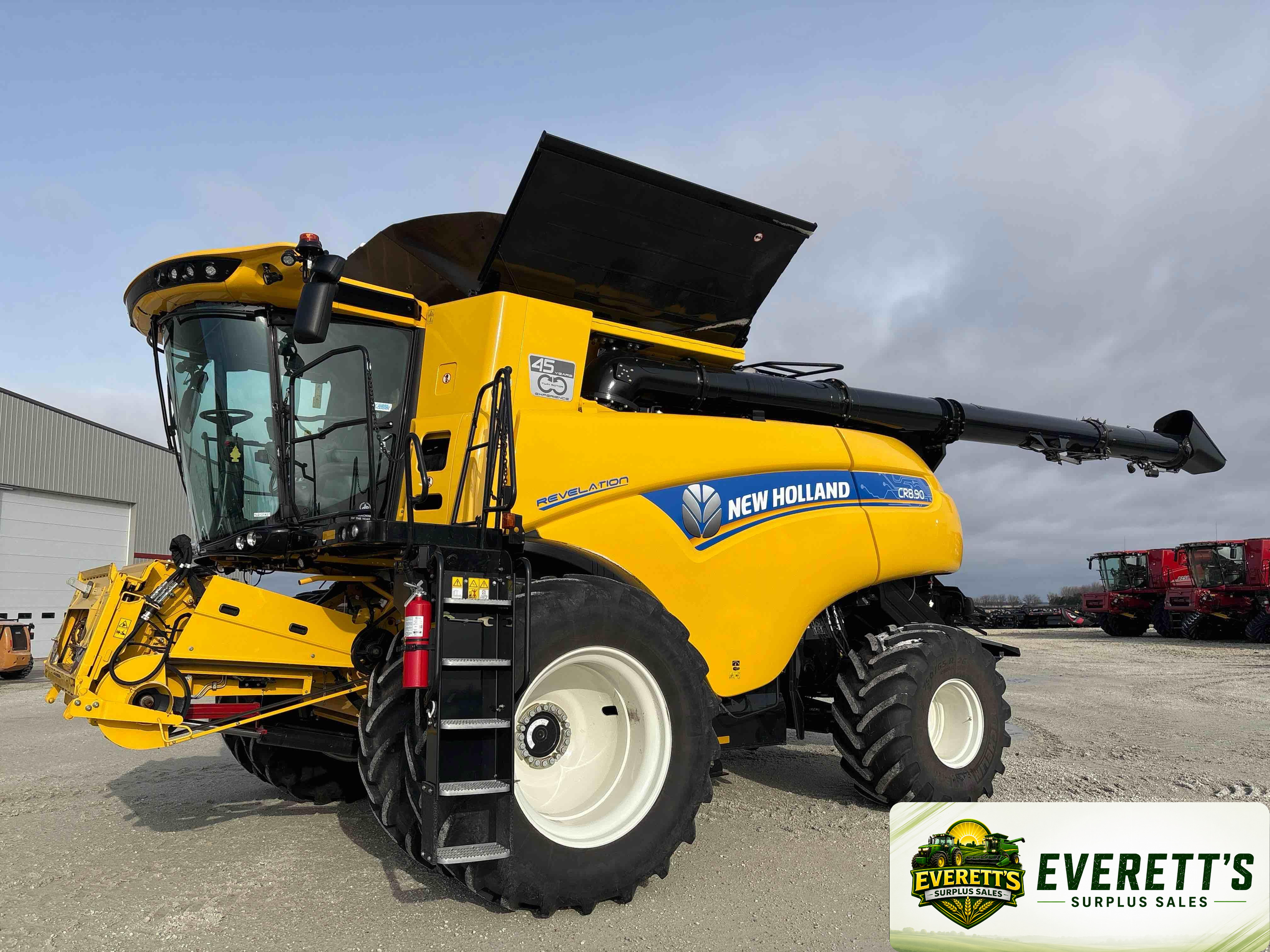 2020 New Holland CR8.90